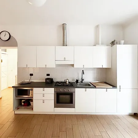 A House - Cozy At Noce District דירה
